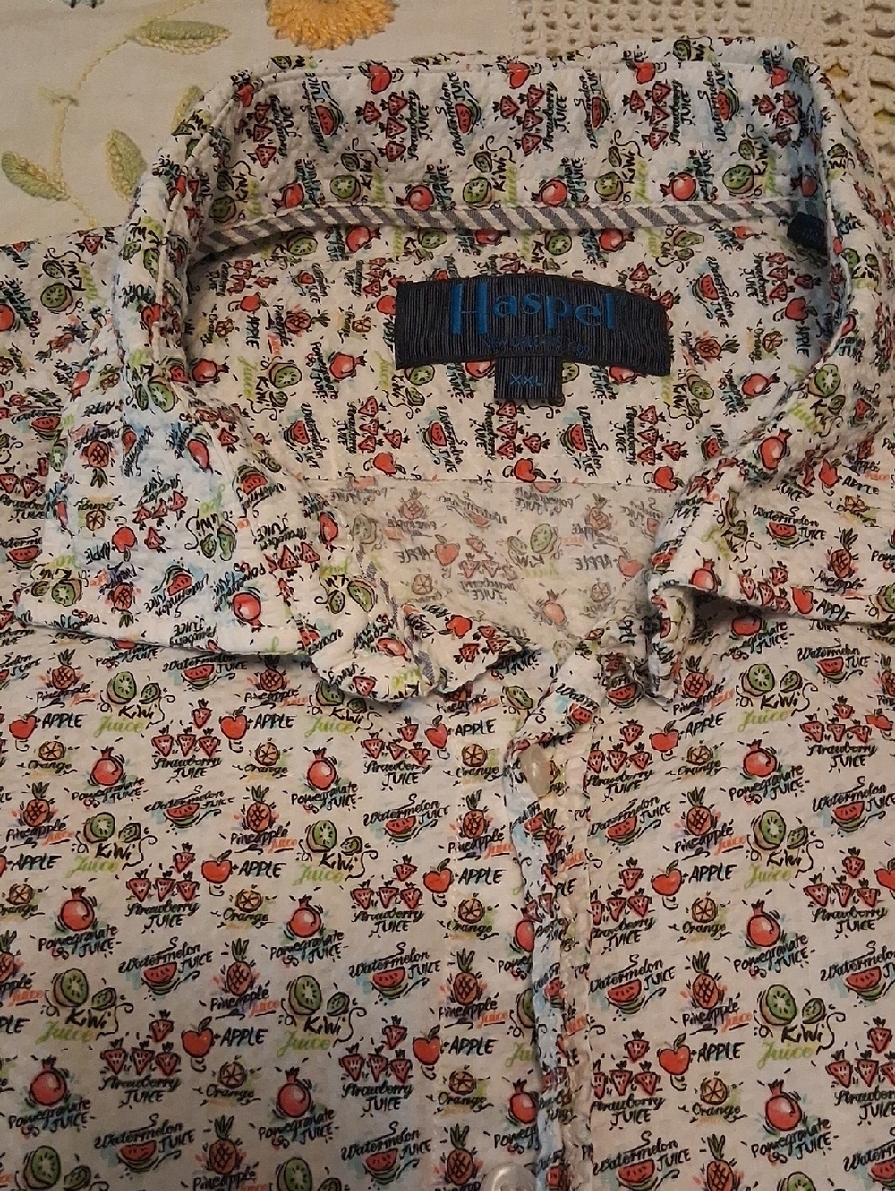 Haspel Seersucker Men’s Fruit-Print Casual Shirt